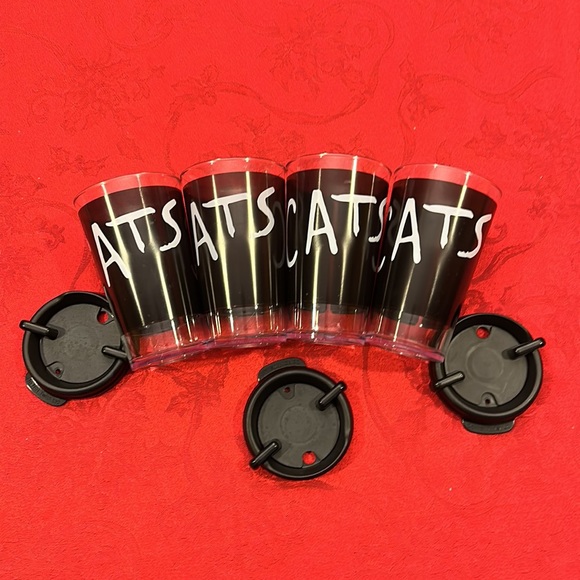 Broadway Vintage NYC cats musical refreshment plastic cups great condition Rare - Picture 7 of 8